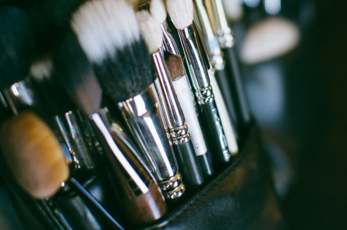 Clean Your Makeup Brushes!